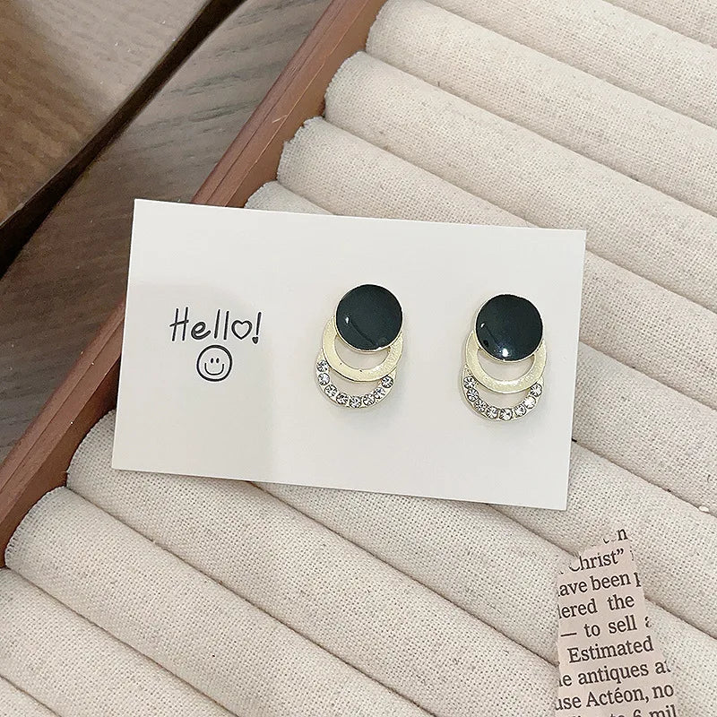 2024 New Fashion Round Earrings for Women Geometric Acrylic Crystal Stud Earrings Wedding Party Elegant Circle Charms Jewelry