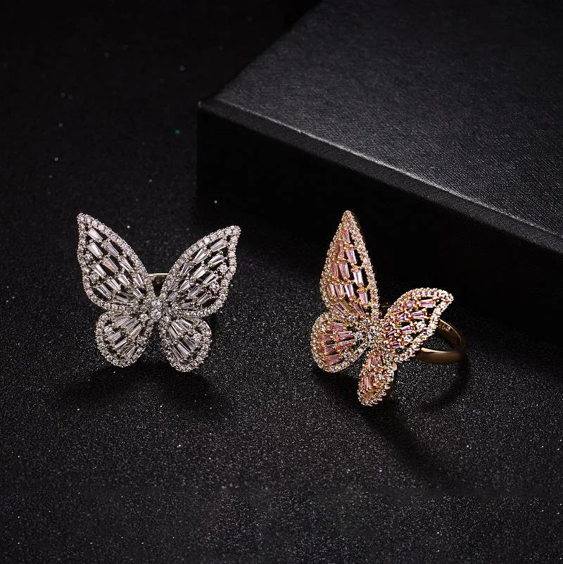 Trendy Shining Butterfly Adjustable Opening Ring For Women Crystal Acrylic Inlay Fashion Party Hand Accessories Jewelry